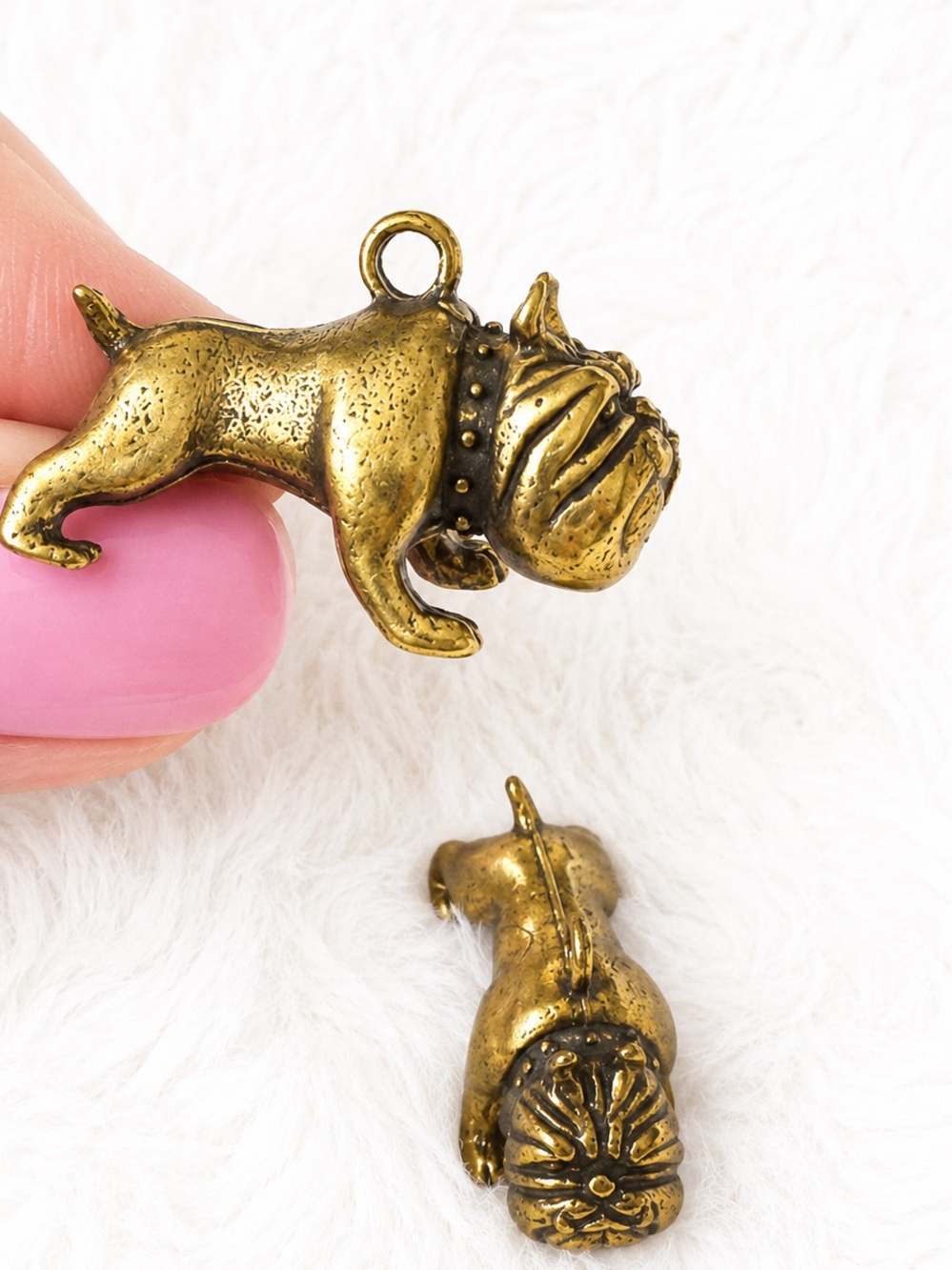 Vintage Brass Colored Bulldog Charms Pair Dog Bracelet Necklace Pendants - Picture 3 of 5